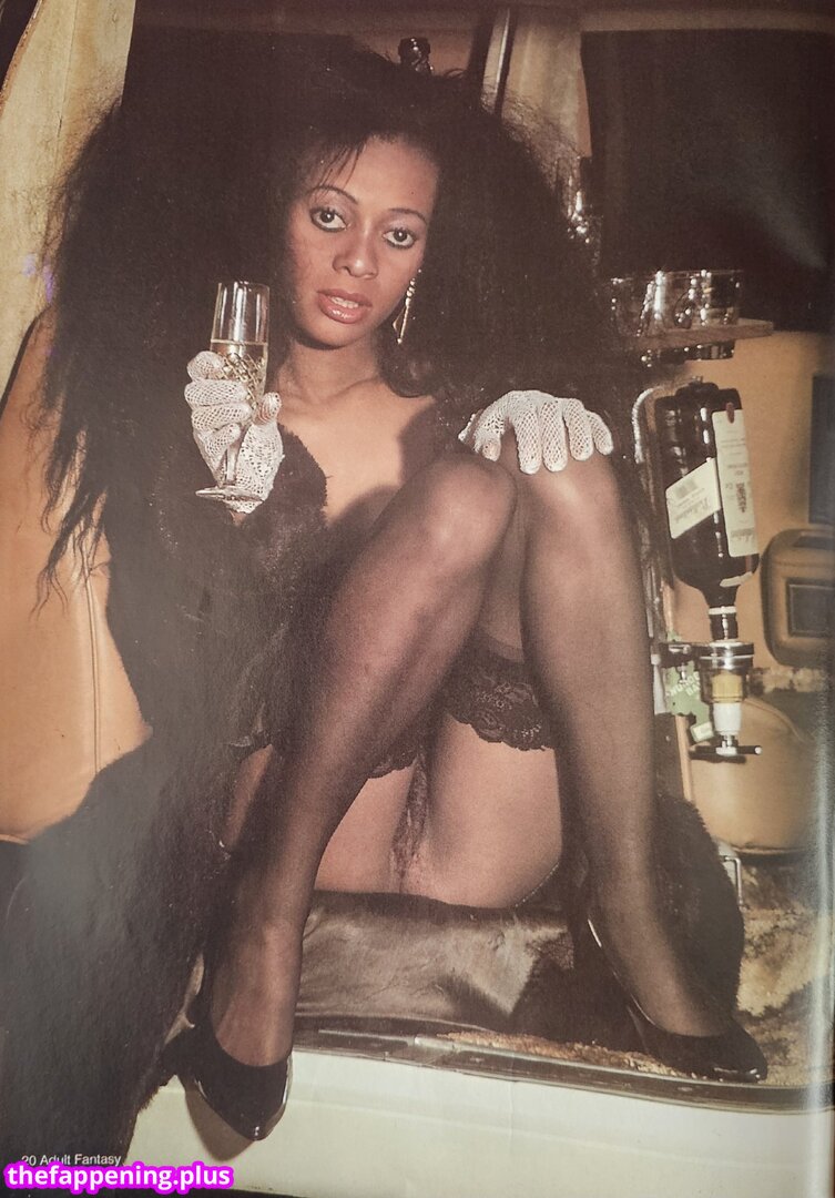 1980'S & Early 90'S Page 3 Girls / GlamourTeaJames / https: / mariawhittaker Foto OnlyFans Desnuda #985