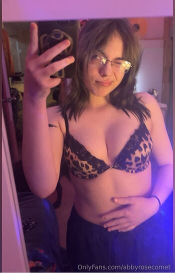 AbbyRoseComet