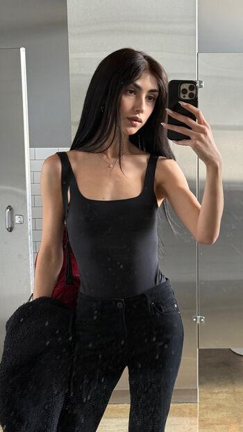 Alexa Mansour