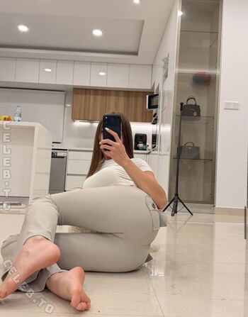 Full leaked Aleynabaddie private onlyfans photo