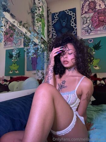 Aliengirl0