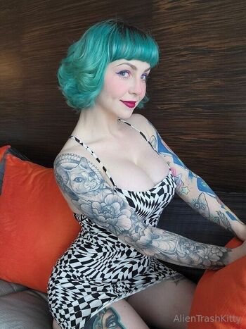 AlienTrashKitty