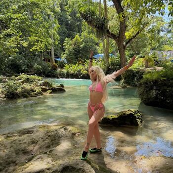 Full leaked Alisha lehmann private onlyfans photo