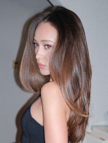 Alycia Debnam Carey