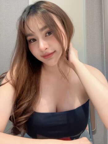 Amanda Nathalia