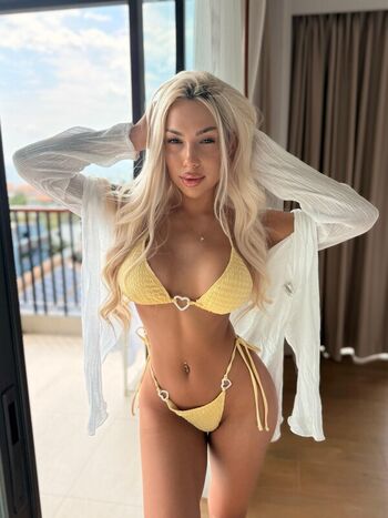 Amunajaxson