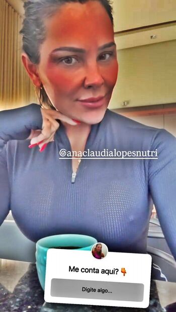 Ana Cláudia Lopes
