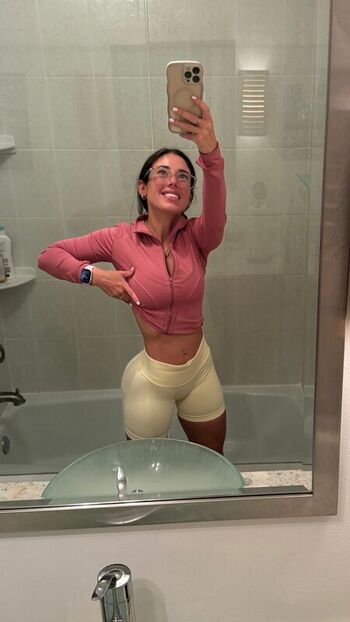 Angie Varona