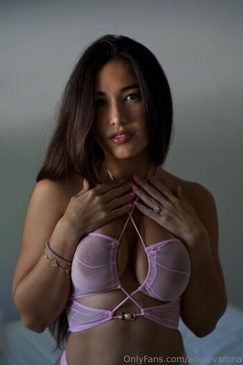 Angie Varona