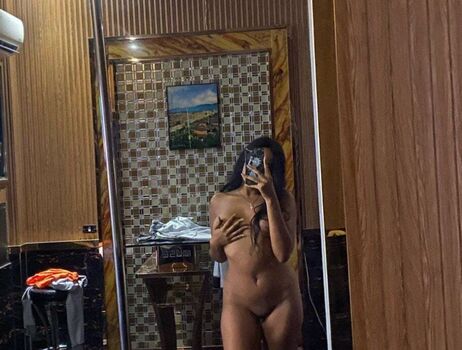 Anleny frias
