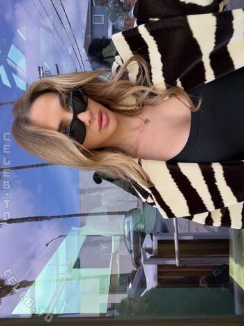 Ann-Kathrin Götze