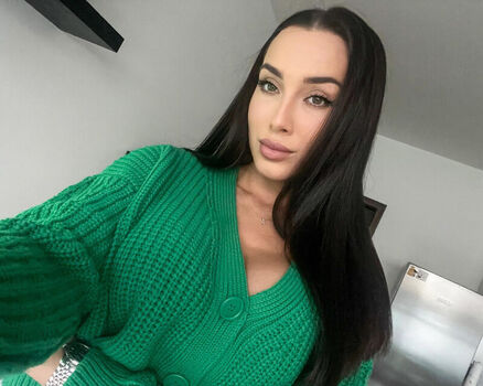 Anna Rose