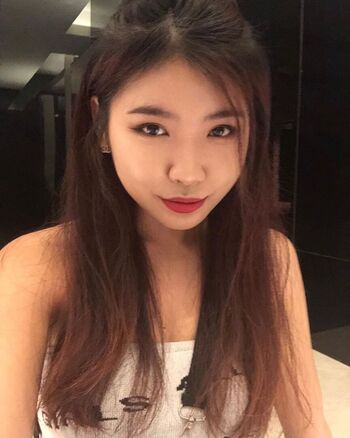 AraTheHotwife