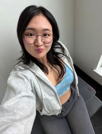 Aroomi Kim