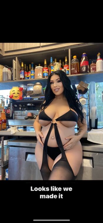 Ava Alvares