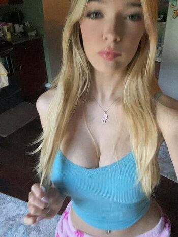Full leaked Lillimsr/ private onlyfans photo