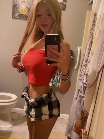 Full leaked Alexis love/ private onlyfans photo