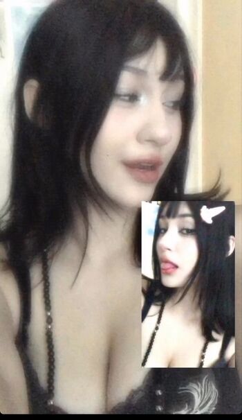 Full leaked Cutegeekie/ private onlyfans photo