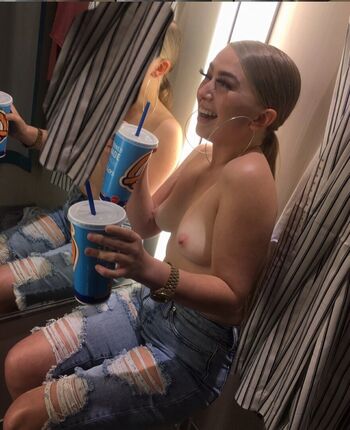 Badbunnytaylor