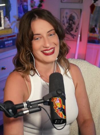 BasicWitGirl