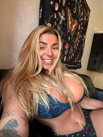 Beauty Carol Lima