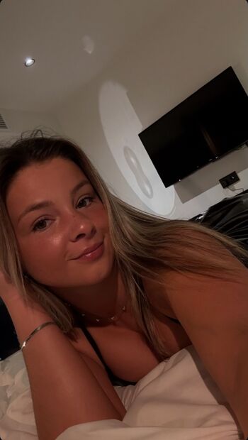 Full leaked Beevbabe private onlyfans photo