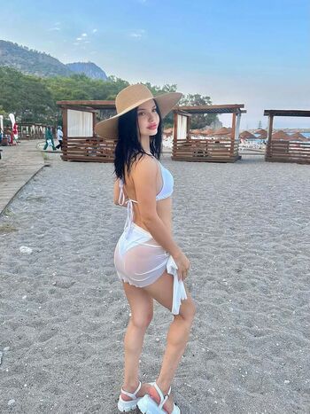Beyzaskoo00