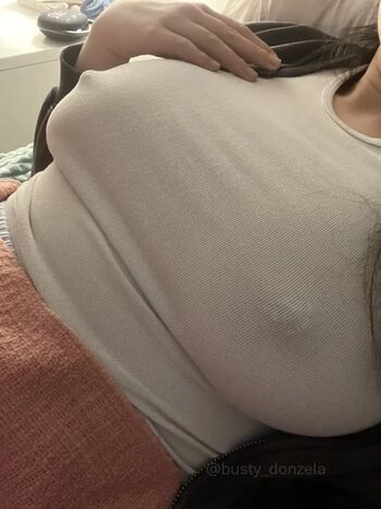 busty_donzela
