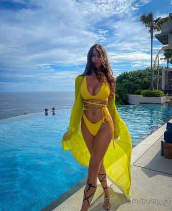 busty_ju