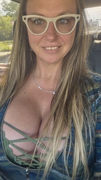 BustyTheAmazon