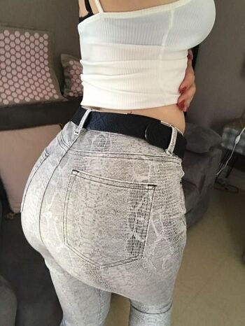 Caarlita75