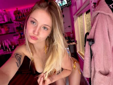 Caffeine_Crushh