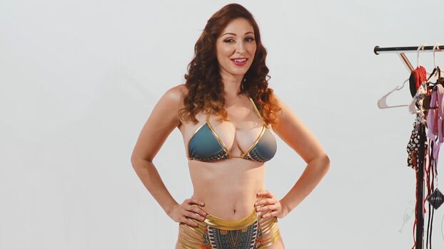Carlotta Champagne
