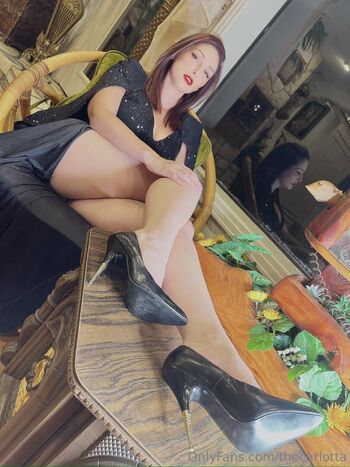 Carlotta Champagne