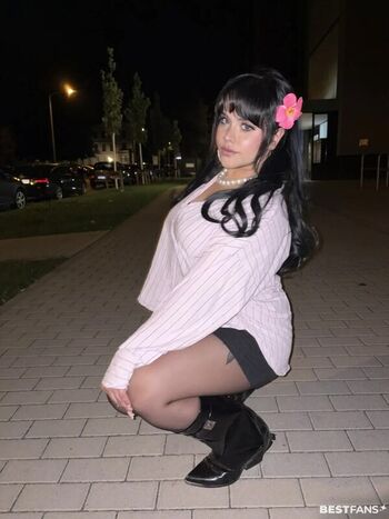 Celina_x31