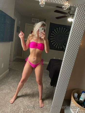 Cheerleader Kait