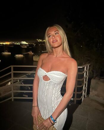 Chloe Anderton