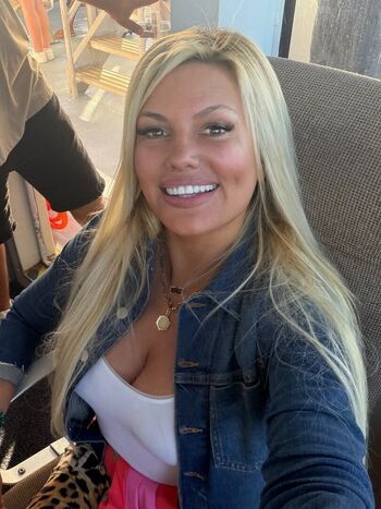 Courtney Hansen