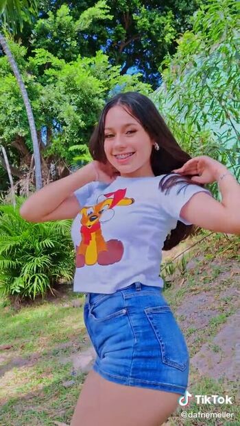 dafnealvaradooficial