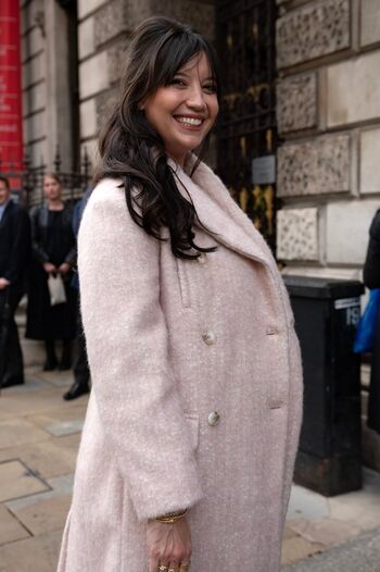 Daisy Lowe
