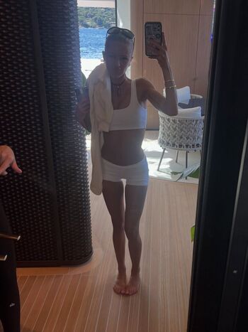 Full leaked Delilah belle hamlin private onlyfans photo