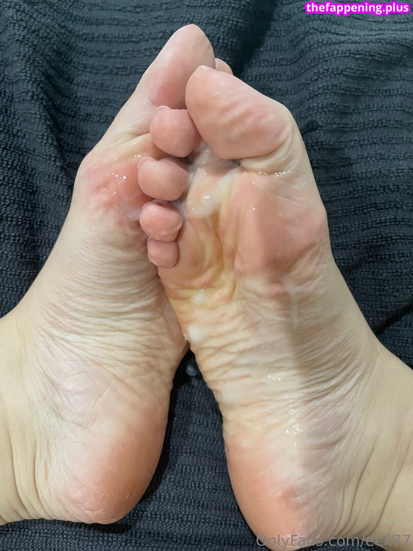 eek77 Photo OnlyFans Nu #13