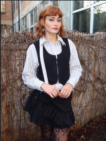 Ella Purnell