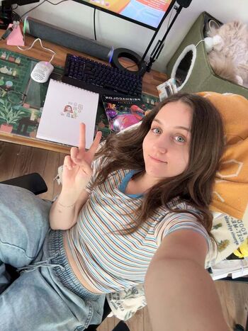 Full leaked Corinuzda/ private onlyfans photo