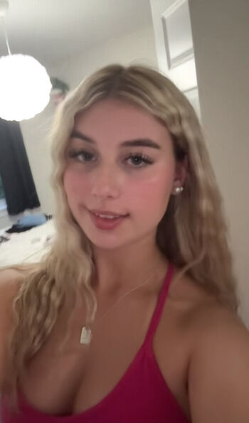 Full leaked Ellie barton private onlyfans photo