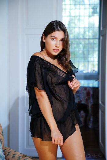 Ellie Luxury