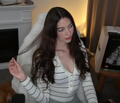 Full leaked Riribebe/ private onlyfans photo