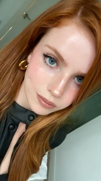 Emily Deyt-Aysage