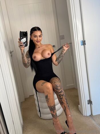 emilywakelingx
