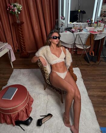 Eva Queen